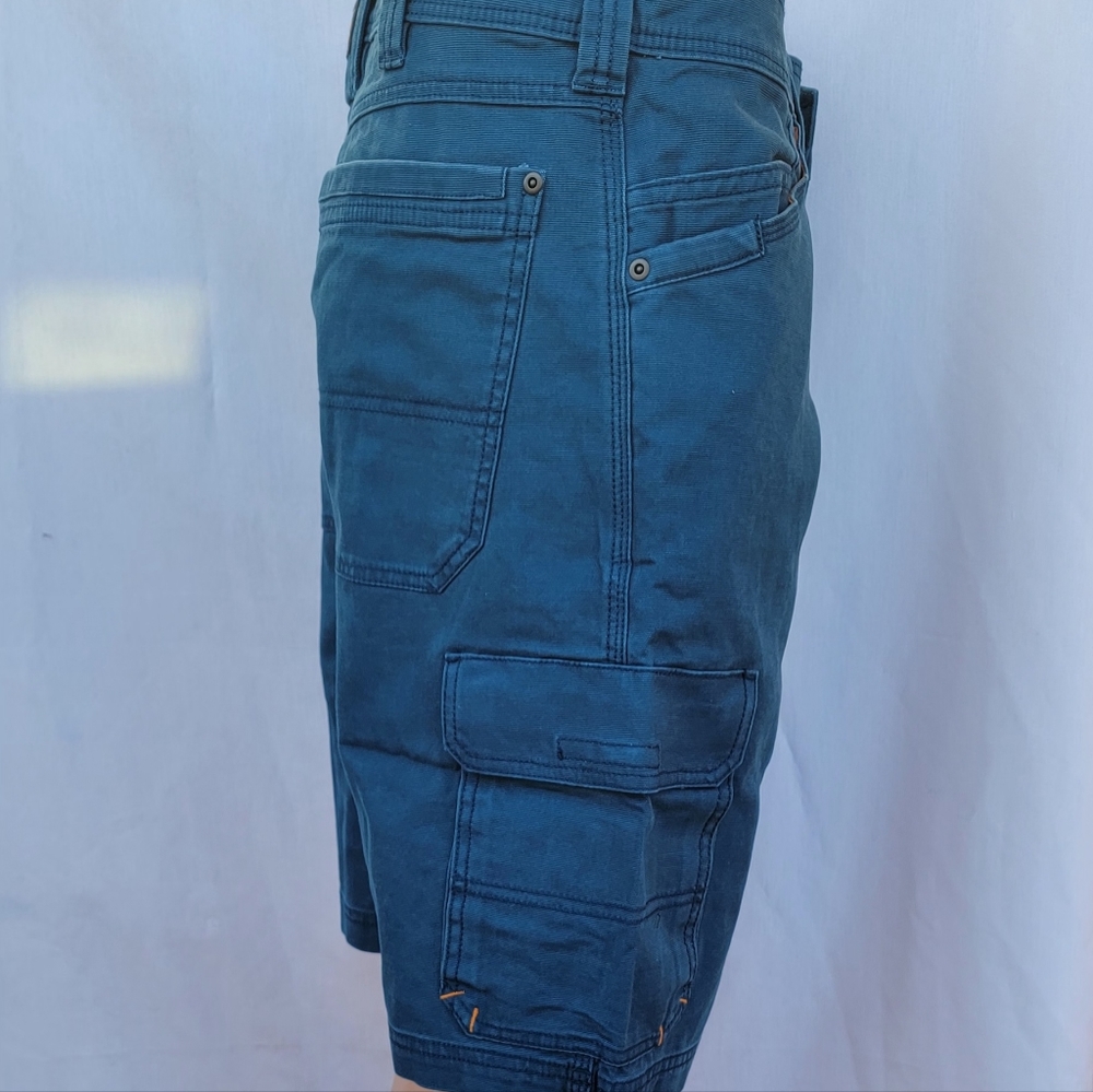 Walls Cargo work shorts. Blue. 11 inch inseam.flat fronts.